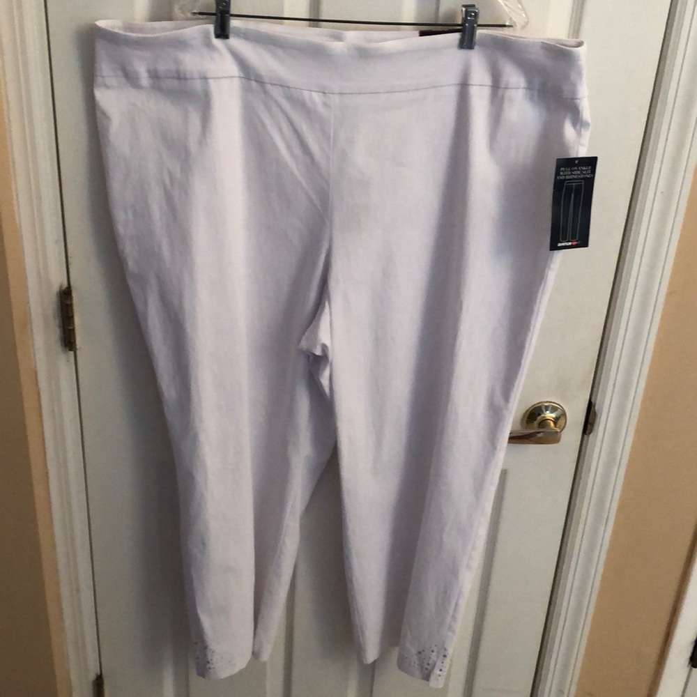 Avenue White Stretch Pull on Ankle Pants Sz 26